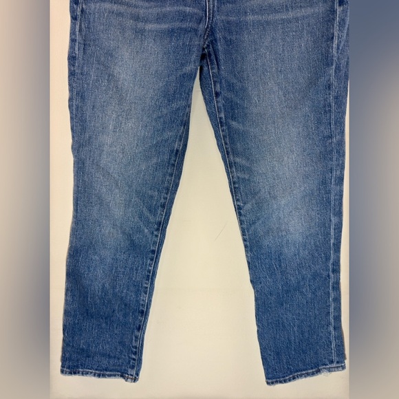 Madewell The High Rise Slim Crop Boyjean in Lavern Wash - Picture 7 of 16